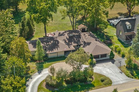 Tiny photo for 16280 W Woodbine Circle, Vernon Hills, IL 60061 (MLS # 12504517)