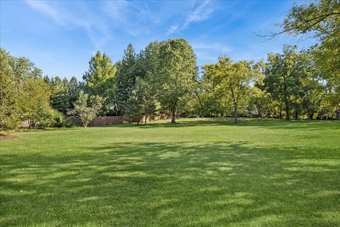 Tiny photo for 16280 W Woodbine Circle, Vernon Hills, IL 60061 (MLS # 12504517)