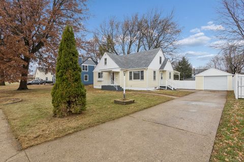 Tiny photo for 2111 Bell Avenue, Rockford, IL 61103 (MLS # 12524451)