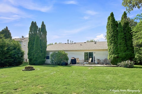 Tiny photo for 1940 Honey Locust Drive, Algonquin, IL 60102 (MLS # 12738768)