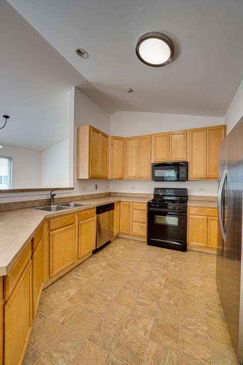 Tiny photo for 2963 SAGANASHKEE Lane #2963, Naperville, IL 60564 (MLS # 12505247)