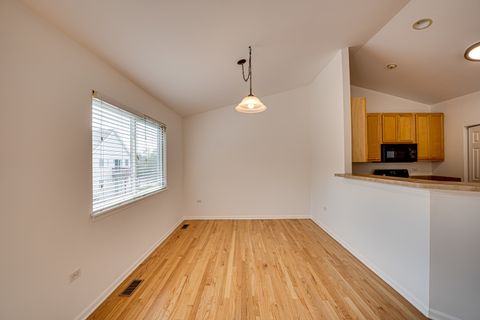 Tiny photo for 2963 SAGANASHKEE Lane #2963, Naperville, IL 60564 (MLS # 12505247)