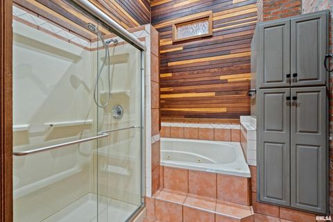 Tiny photo for 7216 VALLEY Drive, Bettendorf, IA 52722 (MLS # QC4269127)