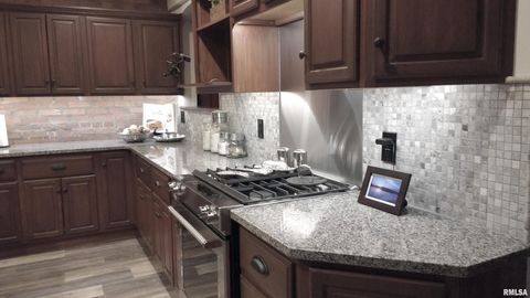 Tiny photo for 7216 VALLEY Drive, Bettendorf, IA 52722 (MLS # QC4269127)