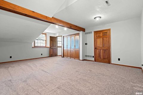 Tiny photo for 7216 VALLEY Drive, Bettendorf, IA 52722 (MLS # QC4269127)