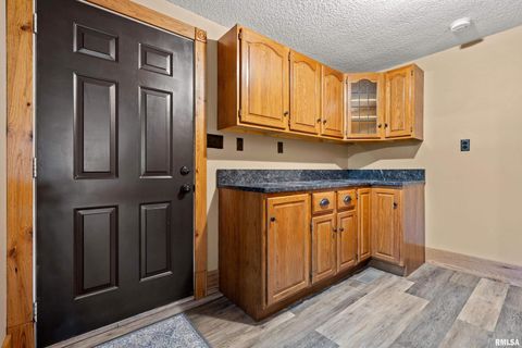 Tiny photo for 7216 VALLEY Drive, Bettendorf, IA 52722 (MLS # QC4269127)