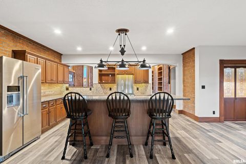 Tiny photo for 7216 VALLEY Drive, Bettendorf, IA 52722 (MLS # QC4269127)