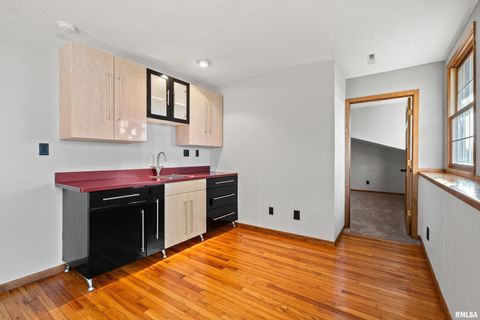 Tiny photo for 7216 VALLEY Drive, Bettendorf, IA 52722 (MLS # QC4269127)