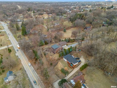 Tiny photo for 7216 VALLEY Drive, Bettendorf, IA 52722 (MLS # QC4269127)