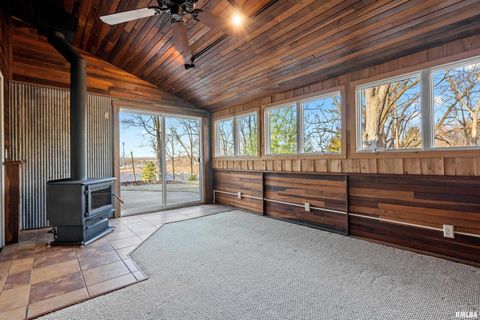 Tiny photo for 7216 VALLEY Drive, Bettendorf, IA 52722 (MLS # QC4269127)