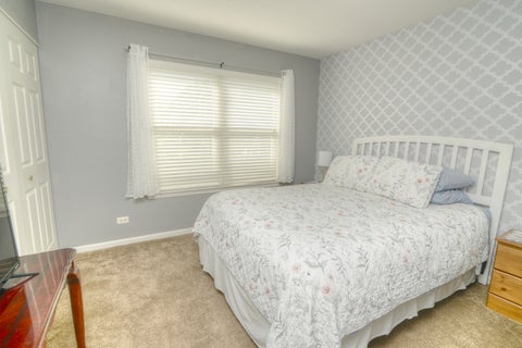 Tiny photo for 688 Stewart Avenue, North Aurora, IL 60542 (MLS # 12771006)