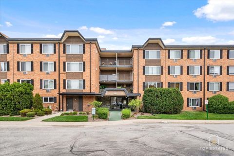 Photo of 1227 S Old Wilke Road #201, Arlington Heights, IL 60005 (MLS # 12510381)