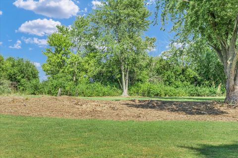 Tiny photo for 50 Moss Lake Drive, Farmer City, IL 61842 (MLS # 12502810)