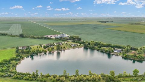 Tiny photo for 50 Moss Lake Drive, Farmer City, IL 61842 (MLS # 12502810)