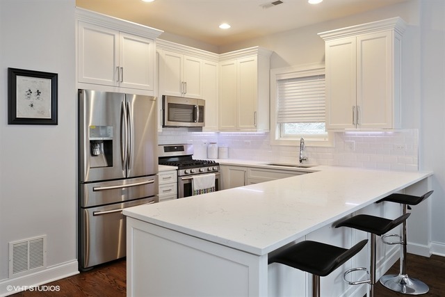 840 W Diversey Parkway 4E