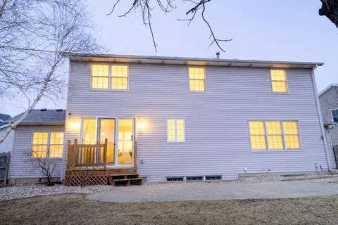 Tiny photo for 15 Greythorne Circle, Bloomington, IL 61704 (MLS # 12589166)