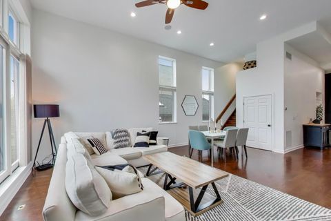 Tiny photo for 1044 N Wolcott Avenue #3, Chicago, IL 60622 (MLS # 12543059)