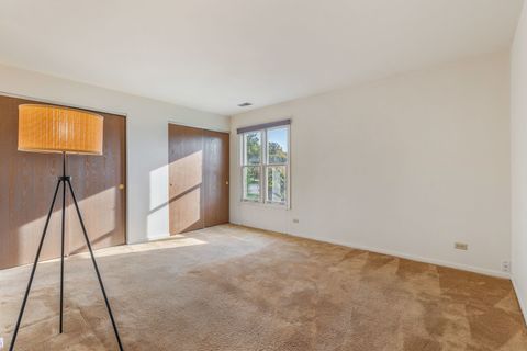 Tiny photo for 170 Grove Avenue #A, Des Plaines, IL 60016 (MLS # 12510189)