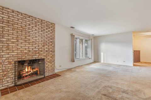 Tiny photo for 170 Grove Avenue #A, Des Plaines, IL 60016 (MLS # 12510189)