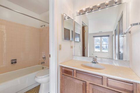 Tiny photo for 170 Grove Avenue #A, Des Plaines, IL 60016 (MLS # 12510189)