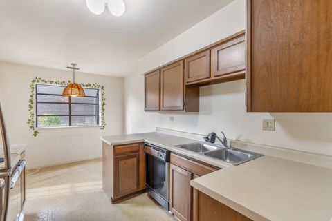 Tiny photo for 170 Grove Avenue #A, Des Plaines, IL 60016 (MLS # 12510189)