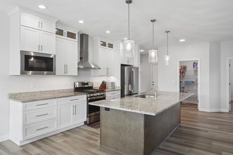 Tiny photo for 7803 Gleenwood Drive, Roscoe, IL 61073 (MLS # 12608851)