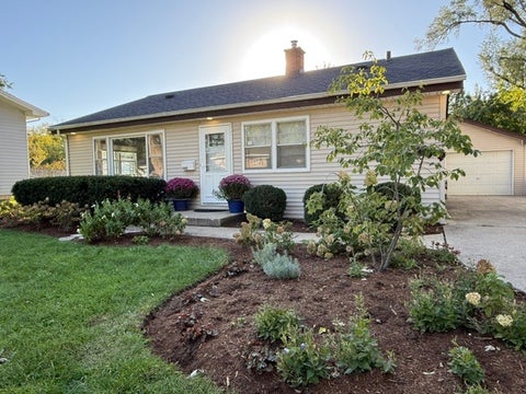 Tiny photo for 1445 N Webster Street, Naperville, IL 60563 (MLS # 12793356)