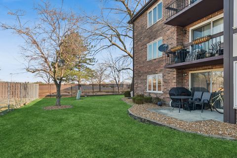 Tiny photo for 5024 Circle Court #1002, Crestwood, IL 60418 (MLS # 12599847)