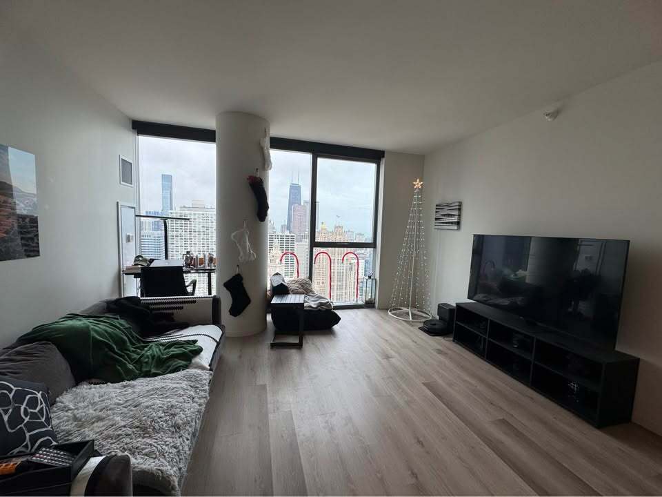 88 E Wacker Place 4403