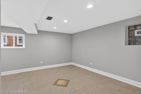 Tiny photo for 8132 S Paxton Avenue, Chicago, IL 60617 (MLS # 12687604)