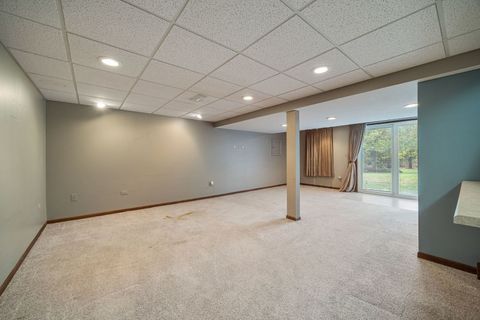 Tiny photo for 1152 Evergreen Drive, Carol Stream, IL 60188 (MLS # 12500308)