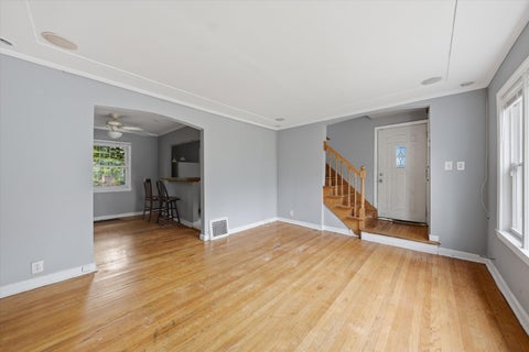 Tiny photo for 9709 S Yates Boulevard, Chicago, IL 60617 (MLS # 12734409)