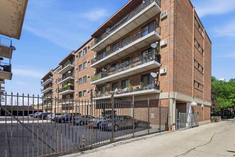 Photo of 2320 N Nordica Avenue #410D, Chicago, IL 60707 (MLS # 12713623)
