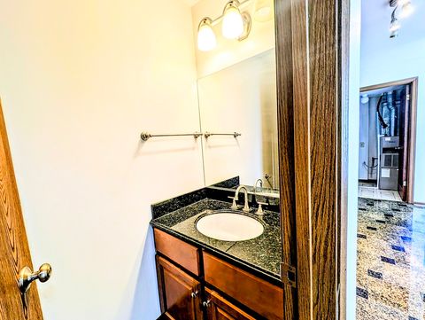 Tiny photo for 1751 Sleepy Hollow Court #7, Schaumburg, IL 60195 (MLS # 12654915)