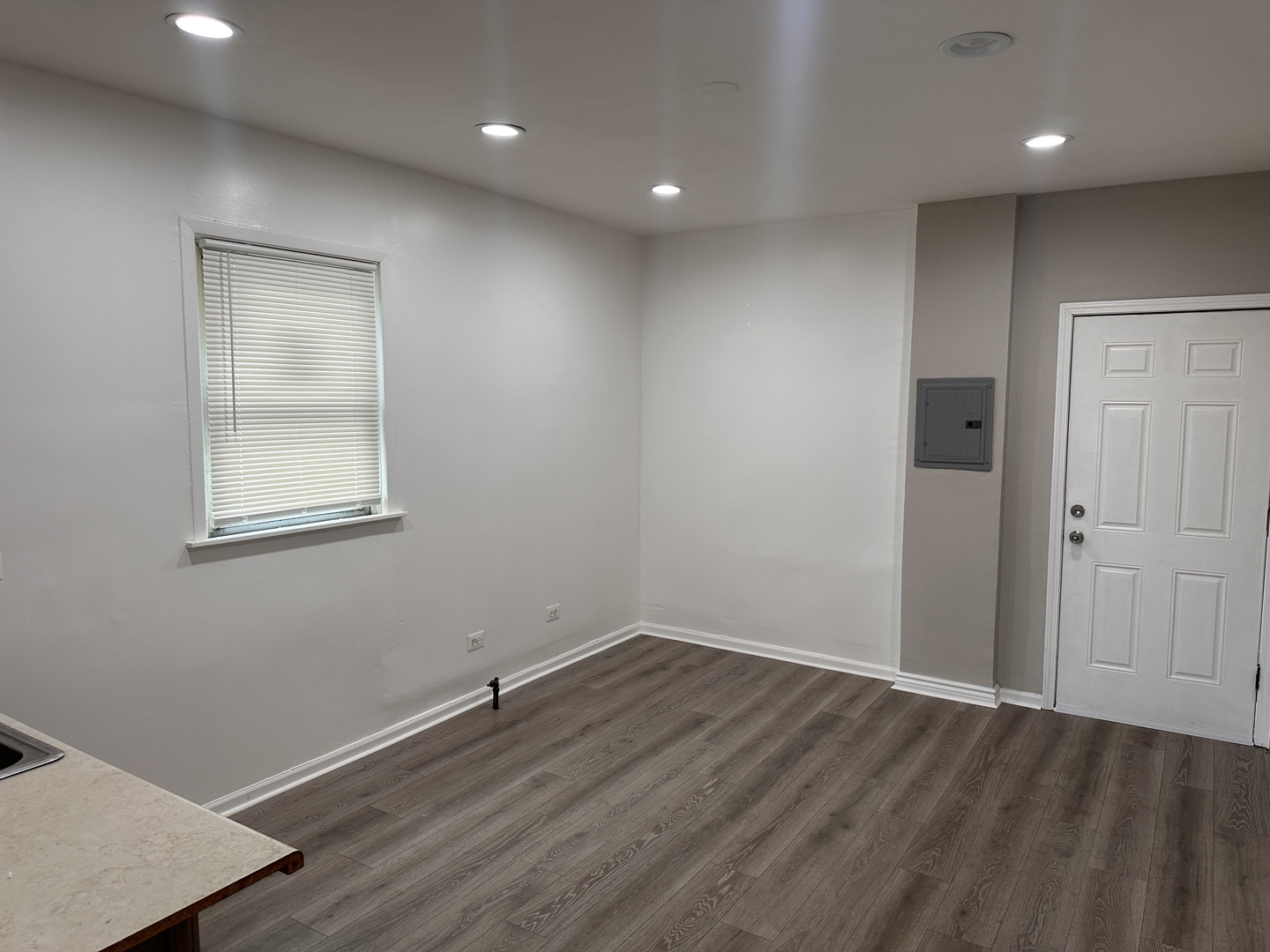 4942 S RACINE Avenue