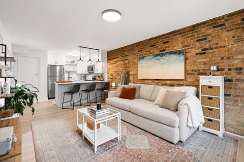 Tiny photo for 910 W Diversey Parkway #F, Chicago, IL 60614 (MLS # 12612372)