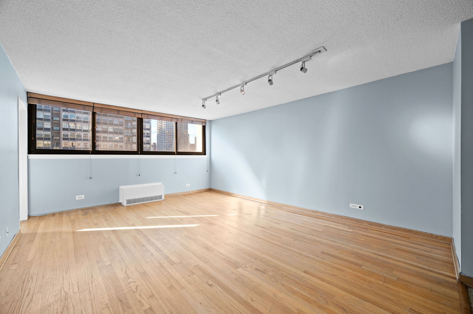 30 E Division Street 14C