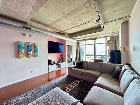 Tiny photo for 1610 W FULLERTON Avenue #405, Chicago, IL 60614 (MLS # 12459593)