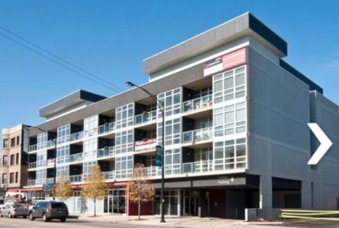 Photo of 1610 W FULLERTON Avenue #405, Chicago, IL 60614 (MLS # 12459593)