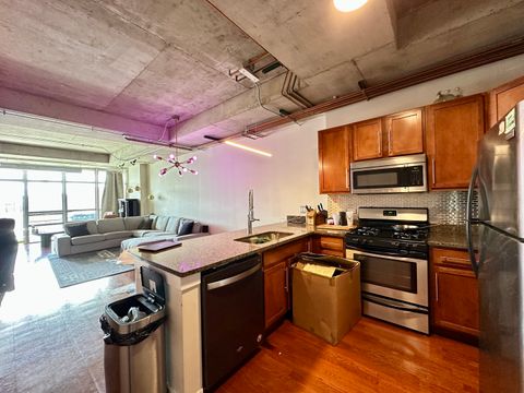 Tiny photo for 1610 W FULLERTON Avenue #405, Chicago, IL 60614 (MLS # 12459593)