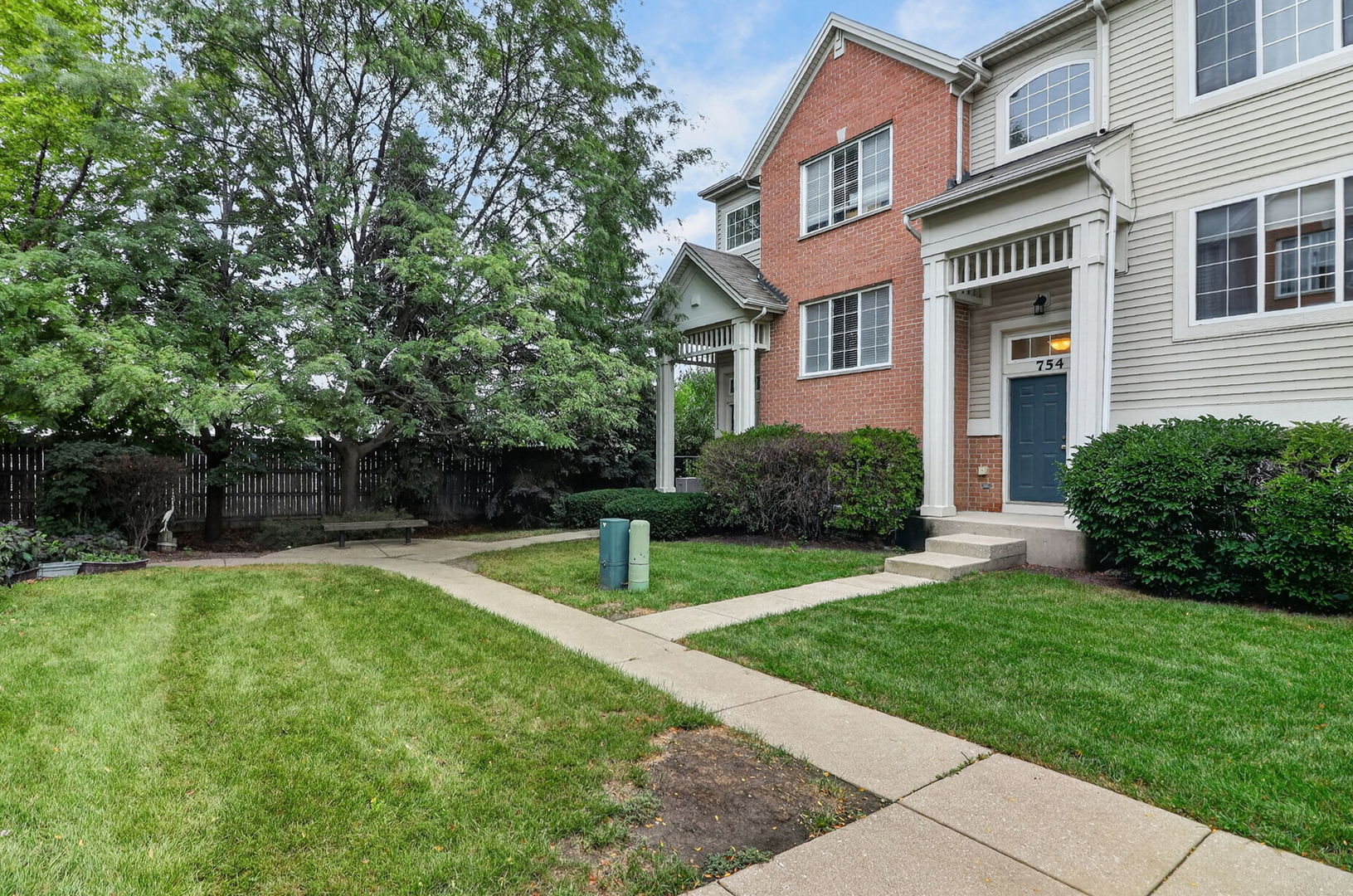 754 Hanbury Drive 754