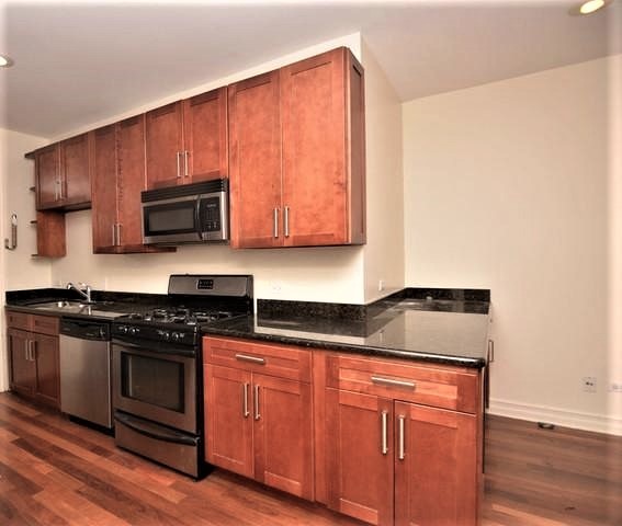 4347 N Sawyer Avenue 1D