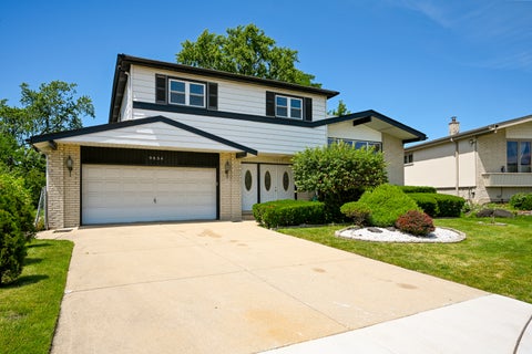 Tiny photo for 9834 N Maynard Terrace, Niles, IL 60714 (MLS # 12678003)