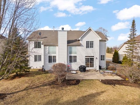 Tiny photo for 621 Western Drive, North Aurora, IL 60542 (MLS # 12592396)