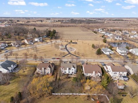 Tiny photo for 621 Western Drive, North Aurora, IL 60542 (MLS # 12592396)