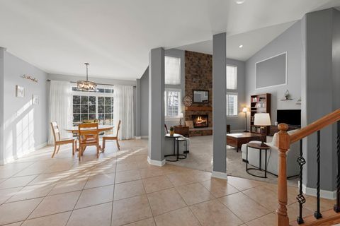 Tiny photo for 621 Western Drive, North Aurora, IL 60542 (MLS # 12592396)