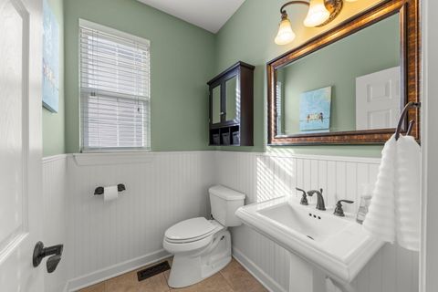 Tiny photo for 621 Western Drive, North Aurora, IL 60542 (MLS # 12592396)