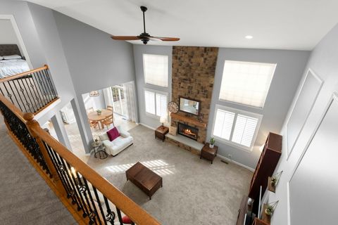 Tiny photo for 621 Western Drive, North Aurora, IL 60542 (MLS # 12592396)