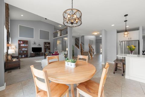 Tiny photo for 621 Western Drive, North Aurora, IL 60542 (MLS # 12592396)