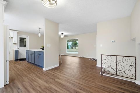 Tiny photo for 15795 E 2550 North Road, Hudson, IL 61748 (MLS # 12582637)